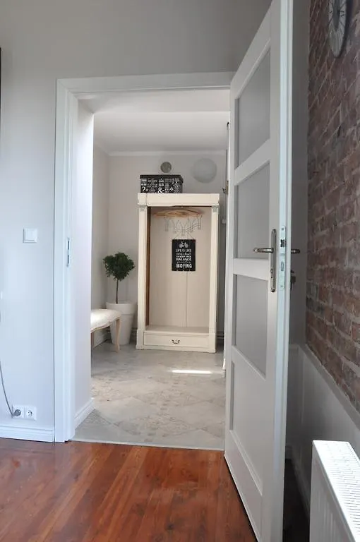 Be Well 3-Rooms Apartment With Parking And Garden Warschau Polen
