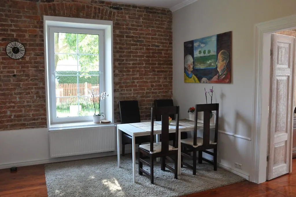 Be Well 3-Rooms Apartment With Parking And Garden Warschau