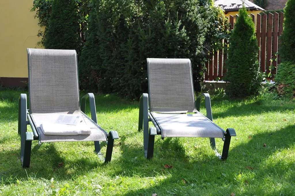 Be Well 3-Rooms Apartment With Parking And Garden Warschau 0*,  Polen