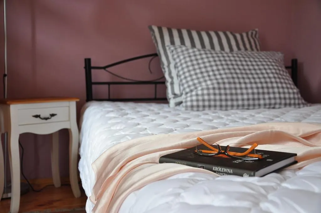 Be Well 3-Rooms Apartment With Parking And Garden Warschau